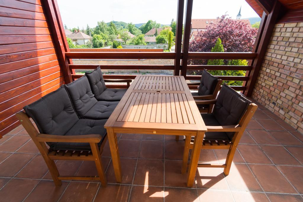 Magita Hotel Basko Extérieur photo