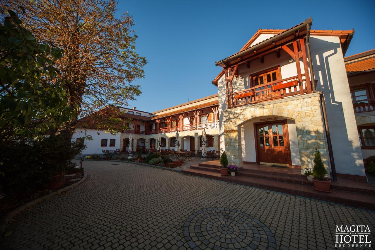 Magita Hotel Basko Extérieur photo