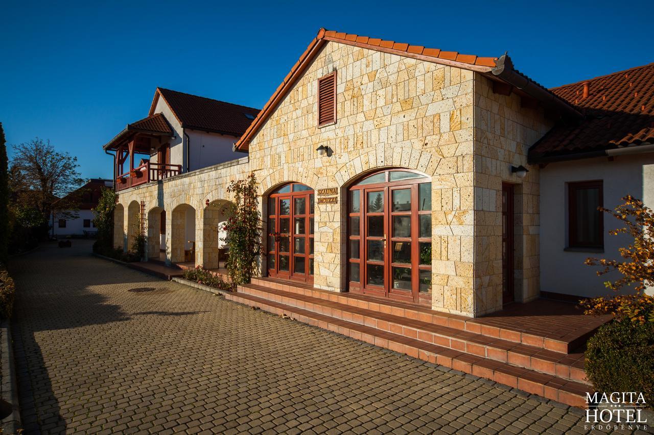 Magita Hotel Basko Extérieur photo