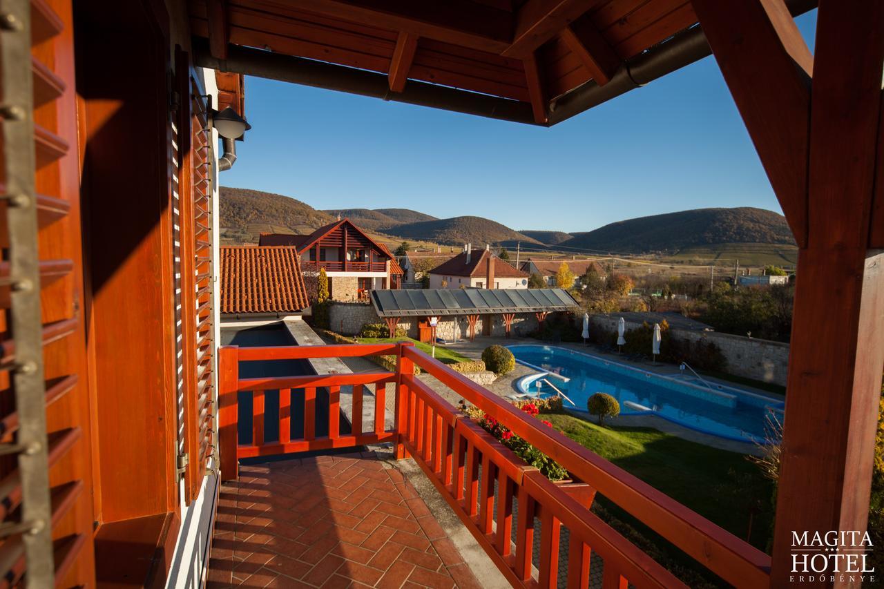 Magita Hotel Basko Extérieur photo